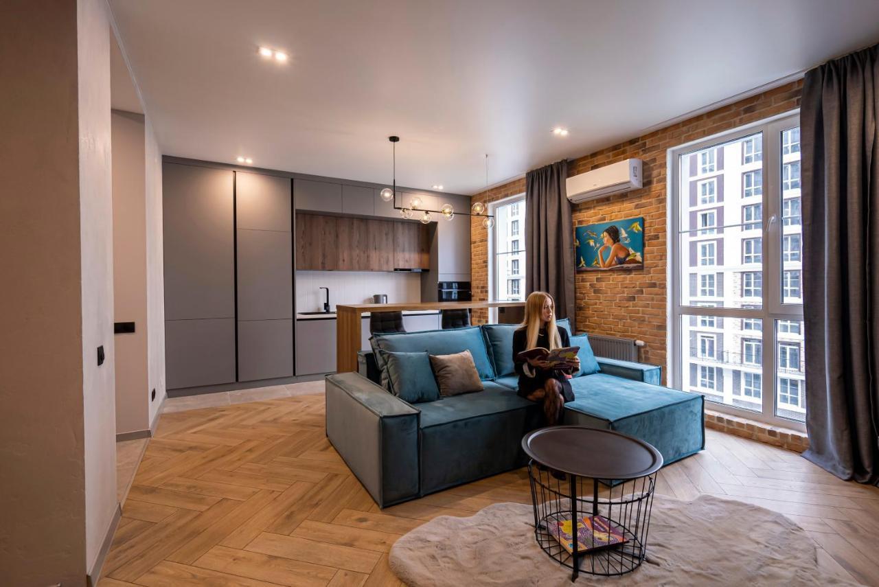 British Quarter Studios Kiev Bagian luar foto
