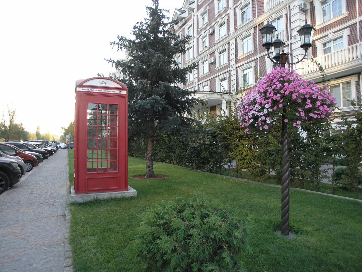 British Quarter Studios Kiev Bagian luar foto