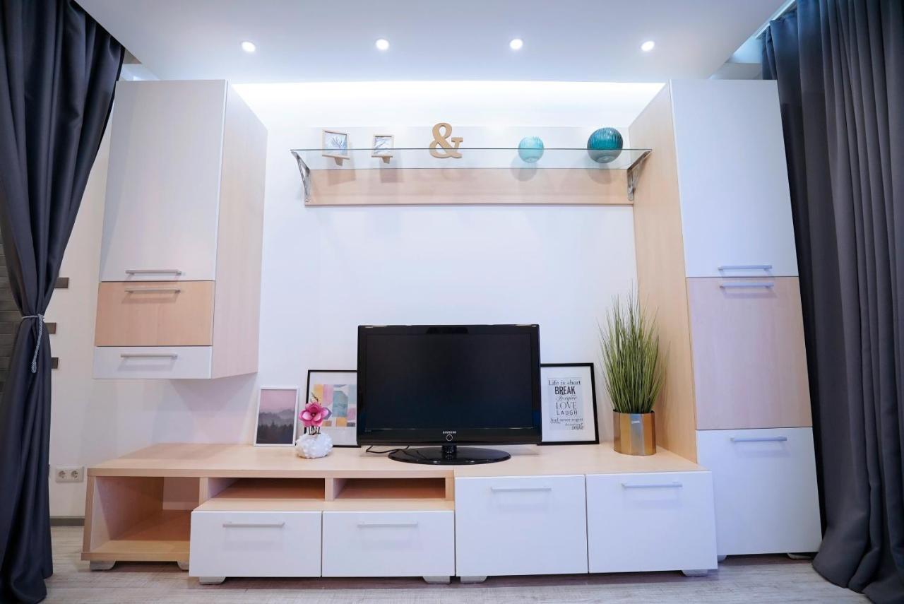 British Quarter Studios Kiev Bagian luar foto